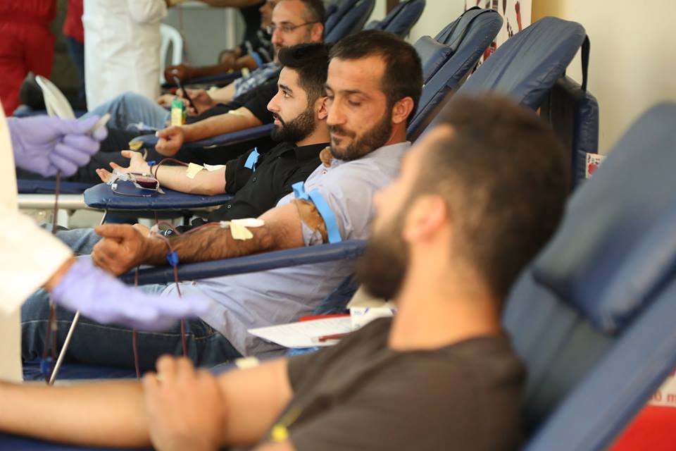 Voluntarios Libaneses de la Campaña 'Quién es Hussain' Donan Sangre con Ocasión de Ashura