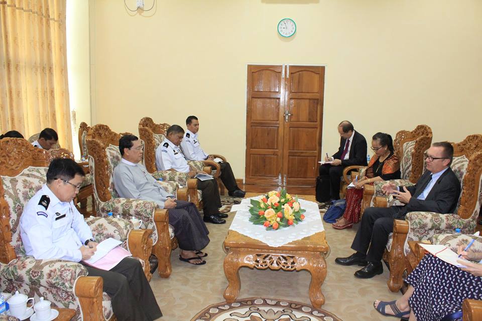 ႏုိင္ငံသားစိစစ္ေရးႏွင့္ ဘဂၤလားေဒ့ရွ္ ေရာက္ေနသူမ်ား ျပန္လက္ခံေရး ေဆြးေႏြး
