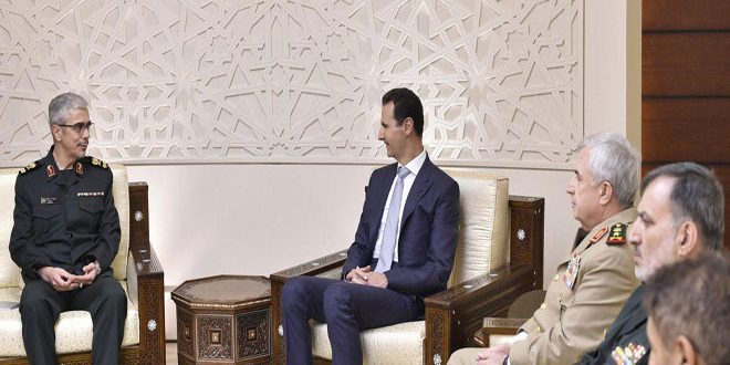 Le président al-Assad reçoit un message de félicitations de Khamenei pour les victoires réalisées sur le terrorisme