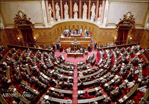فرنسا تقر قانون مكافحة الإرهاب المثير للجدل 
