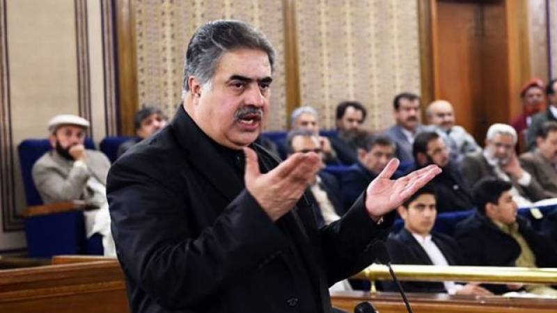 بلوچستان کے ضلع گوادر اور مستونگ میں دستی بم حملوں کے نتیجے میں 35 افراد زخمی