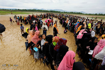 Militer Myanmar Bakar 288 Desa Warga Muslim Rohingnya 