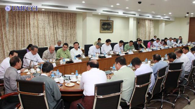 ရခုိင္ျပည္နယ္ဖြံ႔ျဖိဳးေရး ပုဂၢလိကလုပ္ငန္းရွင္မ်ား က႑အလုိက္ကူညီသြားမည္
