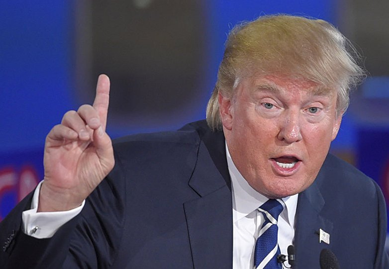 ابن الرئيس الأمريكي الأسبق: ترامب مختل عقليا وهو بقعة لابد من إزالتها