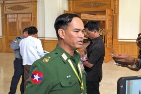  ၿဖိဳးကိုကိုတင့္ဆန္းႏွင့္ ပတ္သက္ေသာ ကြင္းဆက္တရားခံ ၁၅ ဦးကို လက္နက္ ၂၄ လက္ႏွင့္အတူ ဖမ္းဆီးထား အမႈေပါင္း ၁၇ မႈ ဖြင့္ထားဟု ျပည္ထဲေ