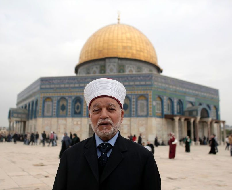 خطيب الأقصى يدعو للحفاظ على المقدسات والحقوق المشروعة