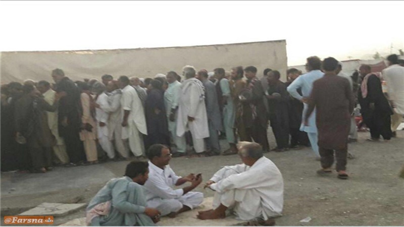 پاکستان کے ہزاروں زائرین اربعین نے کوئٹہ میں احتجاجی دھرنا شروع کر دیا