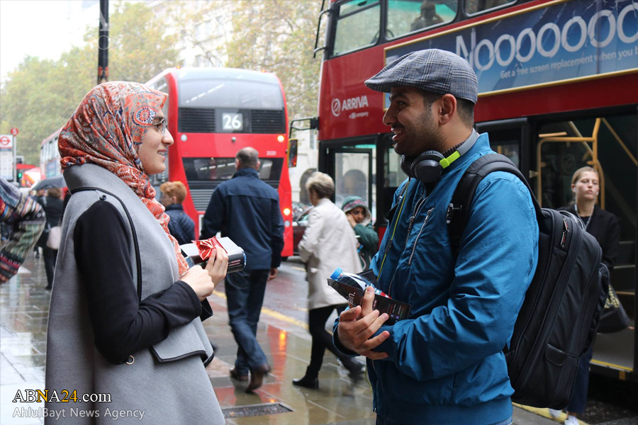 Aksi Simpatik Muslim Inggris Memperkenalkan Imam Husain as di London 