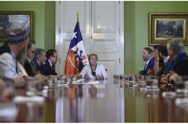 Presidenta Bachelet Recibe a la Asociación Chilena de Diálogo Interreligioso para el Desarrollo Humano (ADIR)