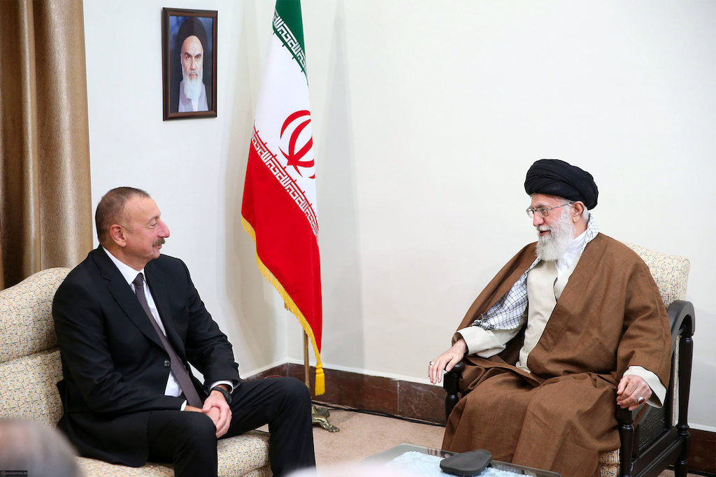 Imam Khamenei cautions against ill-wishers’ plot to undermine Tehran-Baku relations