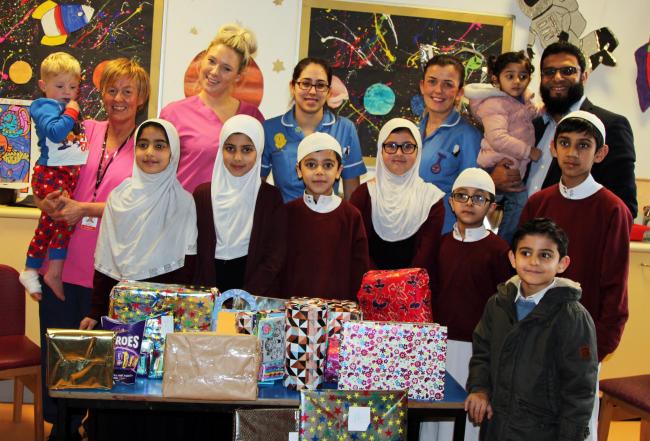 UK Muslim pupils donate toys to hospitalized kids