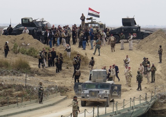 الحشد الشعبي يواصل تطهير مركز القائم ويفكك عشرات العبوات
