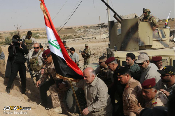 Abadi raises Iraqi flag in al-Qaim / Pics