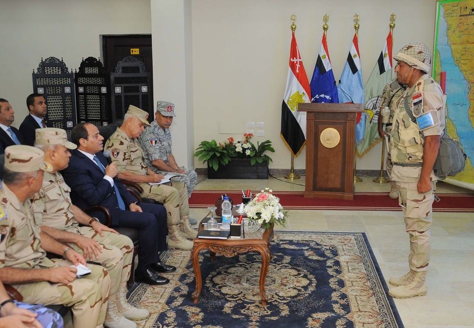 رئيس الأركان المصري الجديد يطلب من الجيش "اليقظة الكاملة"