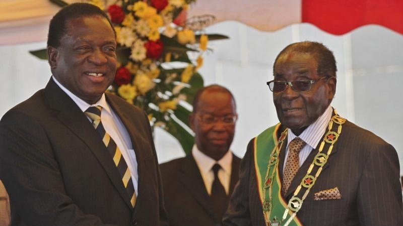 Shugaba Mugabe Na Zimbabwe Ya Kori Mataimakinsa Saboda "Rashin Biyayya"