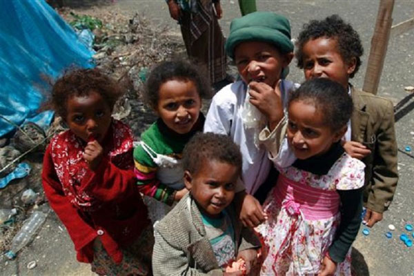 国連が、イエメンの数十万人の子供たちの飢餓について警告