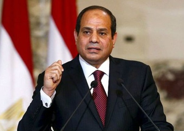 السيسي مع الالتزام بفترتين رئاسيتين ويرفض تعديل الدستور