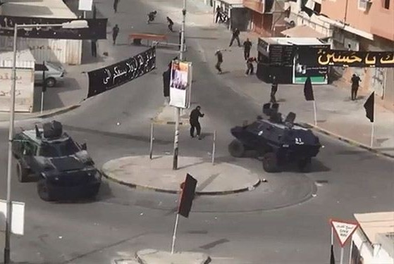 السلطات الخليفية تحتجز مسؤولين بمآتم الدراز المحاصرة على خلفيّة إحياء الشعائر الدينيّة 
