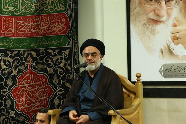آية الله مهدوي:البكاء على الإمام الحسين (ع) من أولويات الشعائر الدينيّة