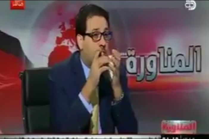 فيديو / حدث نادر..هزة ارضية اثناء اجراء برنامج سياسي في احدى القنوات العراقية