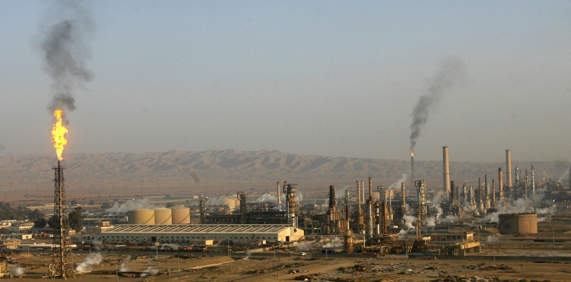 نائب يؤكد ان تهريب النفط من كركوك والمناطق المتنازعة مازال مستمرا الى جهات ارهابية