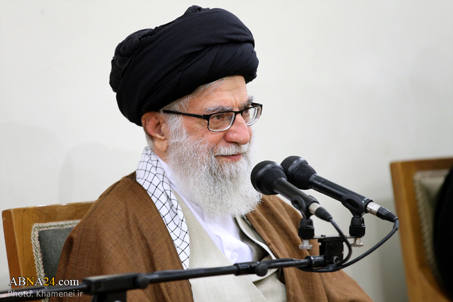 تقرير مصور/ قائد الثورة يستقبل مسؤولين وناشطين ثقافيين 