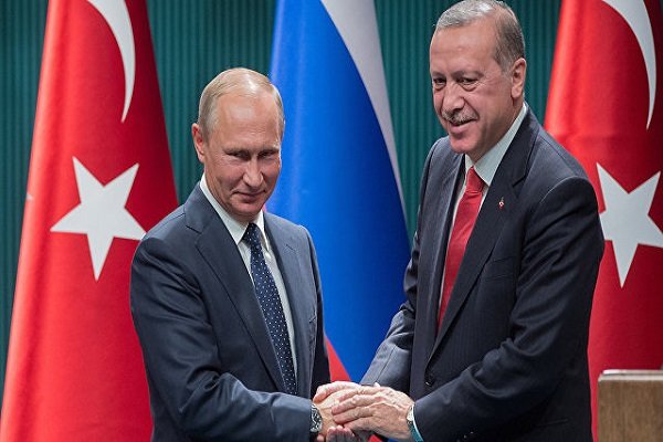 ترک صدر رجب طیب اردوغان ماسکو پہنچ گئے