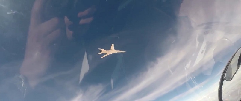 Rus bombardıman uçakları Daeş’in el-Bukemal’deki mevzilerini bombaladı/Video