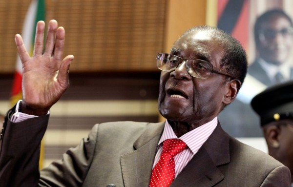 Mugabe apinga vikali kujiuzuru 