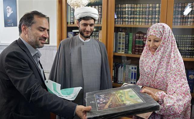 Australian lady converted to Islam in Imam Reza Holy Shrine