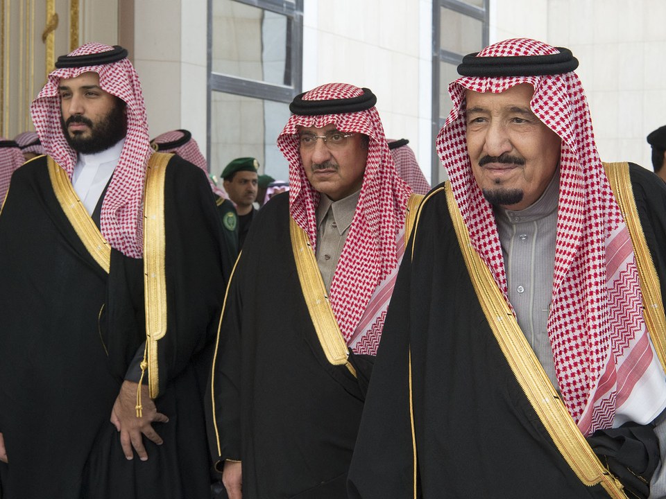 إنترسبت: السعودية قوة إقليمية تتخبط وتوشك على الانهيار