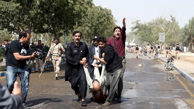 اسلام آباد میں مظاہرین اور سیکورٹی اہلکاروں کے درمیان تصادم