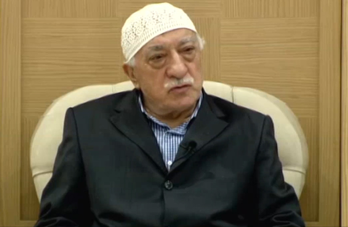 تركيا تعتقل 51 مدرسا للاشتباه في صلاتهم بمحاولة الانقلاب