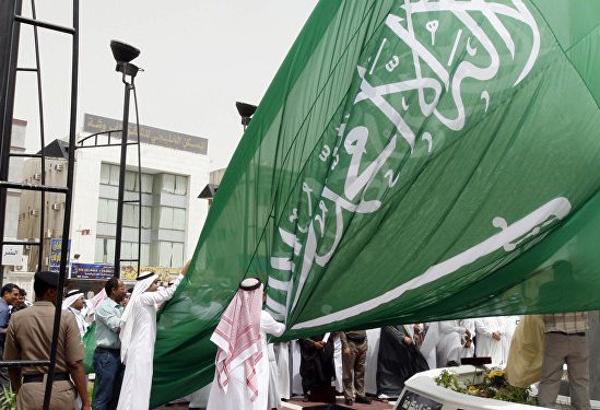 السعودية تطيح بشخصية عسكرية بتهمة "السعي لاسقاط الحكم"!