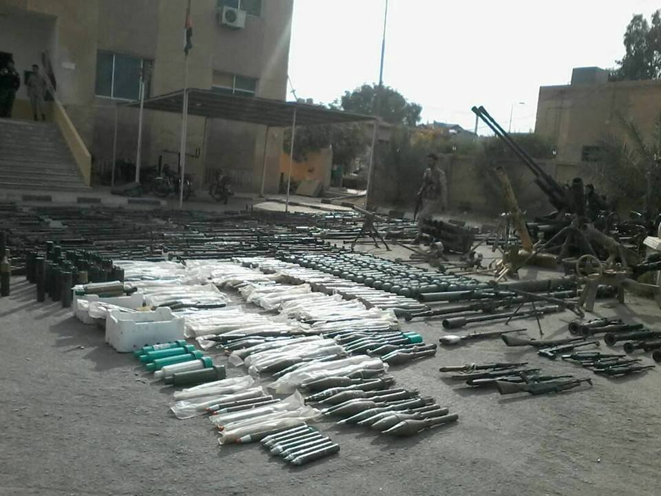 Syrian Army uncovers large weapons cache left by ISIS inside Deir Ezzor / Pics