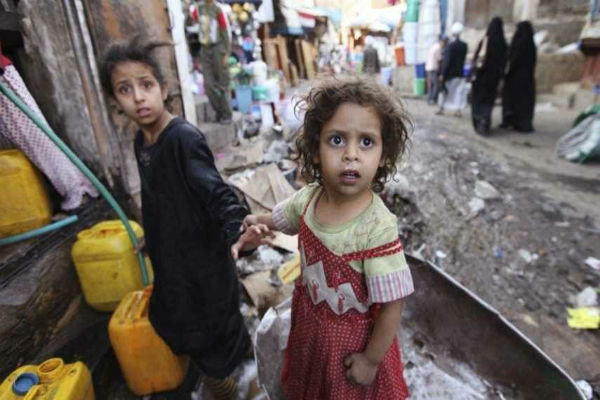 یمن پر آل سعود کی بربریت کے نتیجے میں ہر 4 منٹ میں ایک یمنی بچہ شہید ہوجاتا ہے