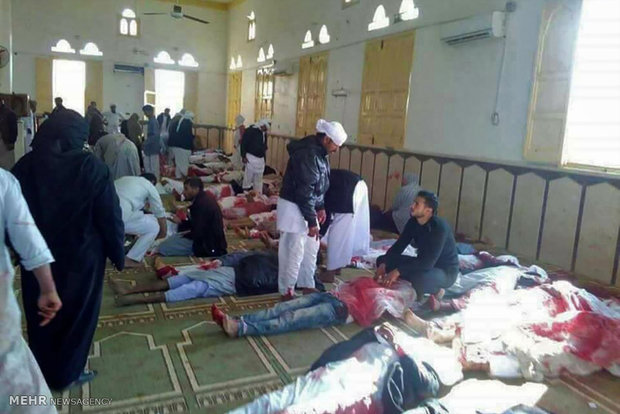 مصر میں دہشتگردوں کے خونی حملے میں ہلاکتوں کی تعداد 305 تک پہنچ گئی