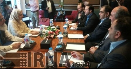 پاکستانی وزیر صحت نے ایران کے صحت کی اصلاحاتی منصوبہ بندی کی تعریف کی