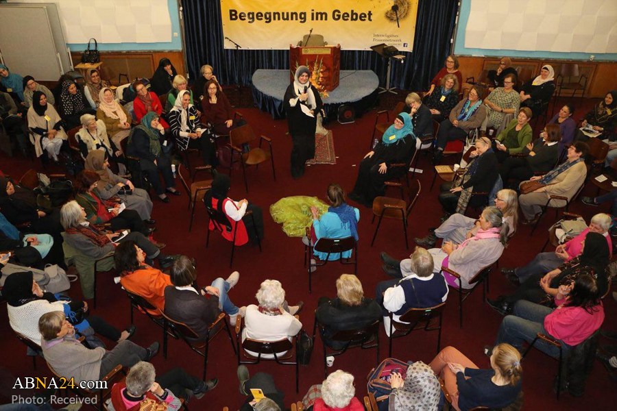 Dialog antar Agama Diikuti 180 Perempuan Berlangsung di Hamburg