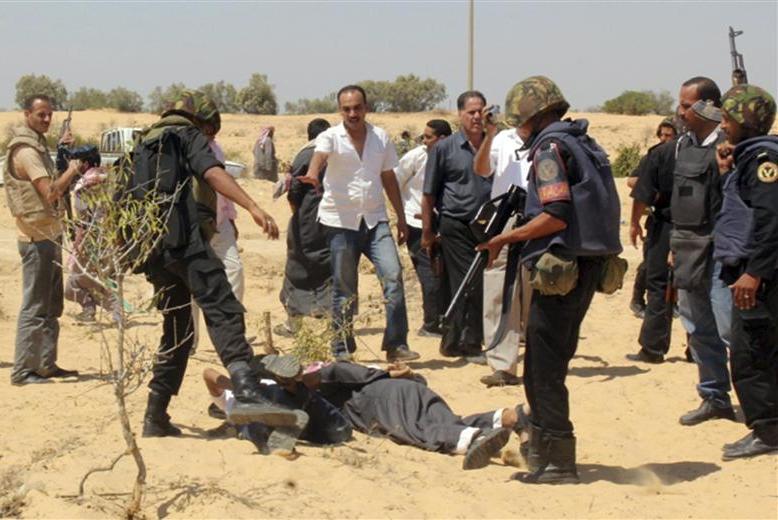 مصر: إحباط هجومين على حاجزين أمنيين في العريش