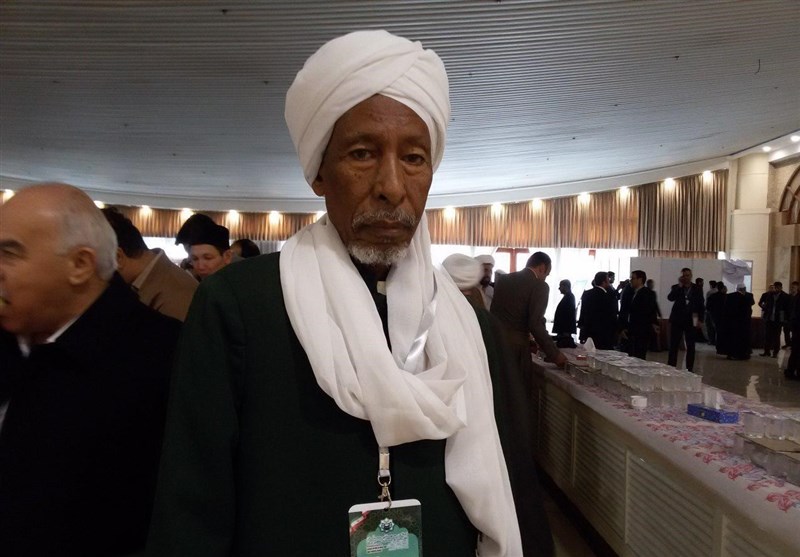  عالم دين تشادي: إتّباع سيرة أهل البيت (ع) يعيد للعالم الإسلامي هويته