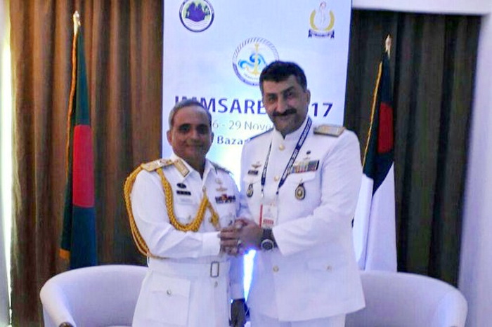 Iran, Bangladesh navy delegation discuss bilateral matters