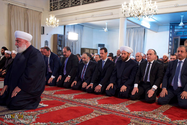 Syrian President participates in religious celebration on Prophet Mohammad’s Birthday occasion / Pics