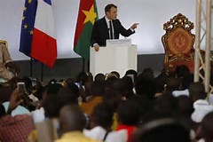Humihingi si Macron ng tulong sa Iran 