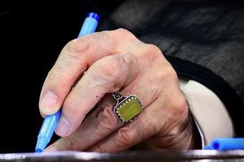 इस्लामी राष्ट्र ईरान ज़कात को प्राथमिकता देः सुप्रीम लीडर