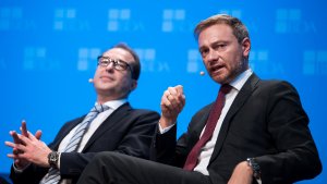 Lindner gibt den Politikberater