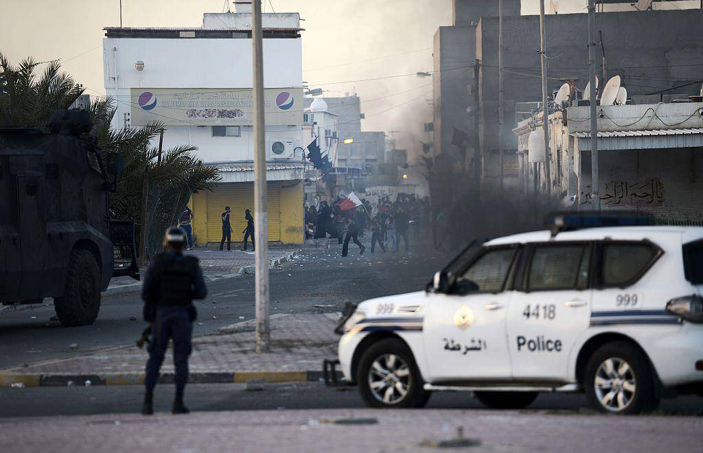"النظام البحريني" يمنع إقامة أكبر صلاة جمعة للمواطنين الشيعة في الدراز