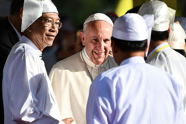 ローマ法王 ミャンマーのロヒンギャ族の存在性を正式承認