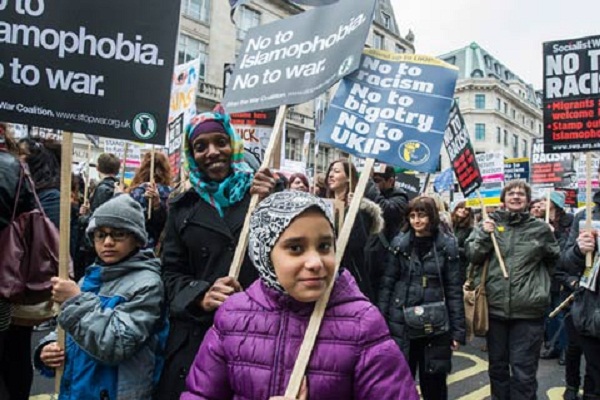 Protest outside McDonald’s after Muslim woman told to remove Hijab