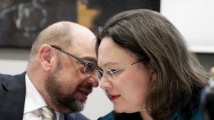 GroKo-Gegner fürchten um Überleben der SPD